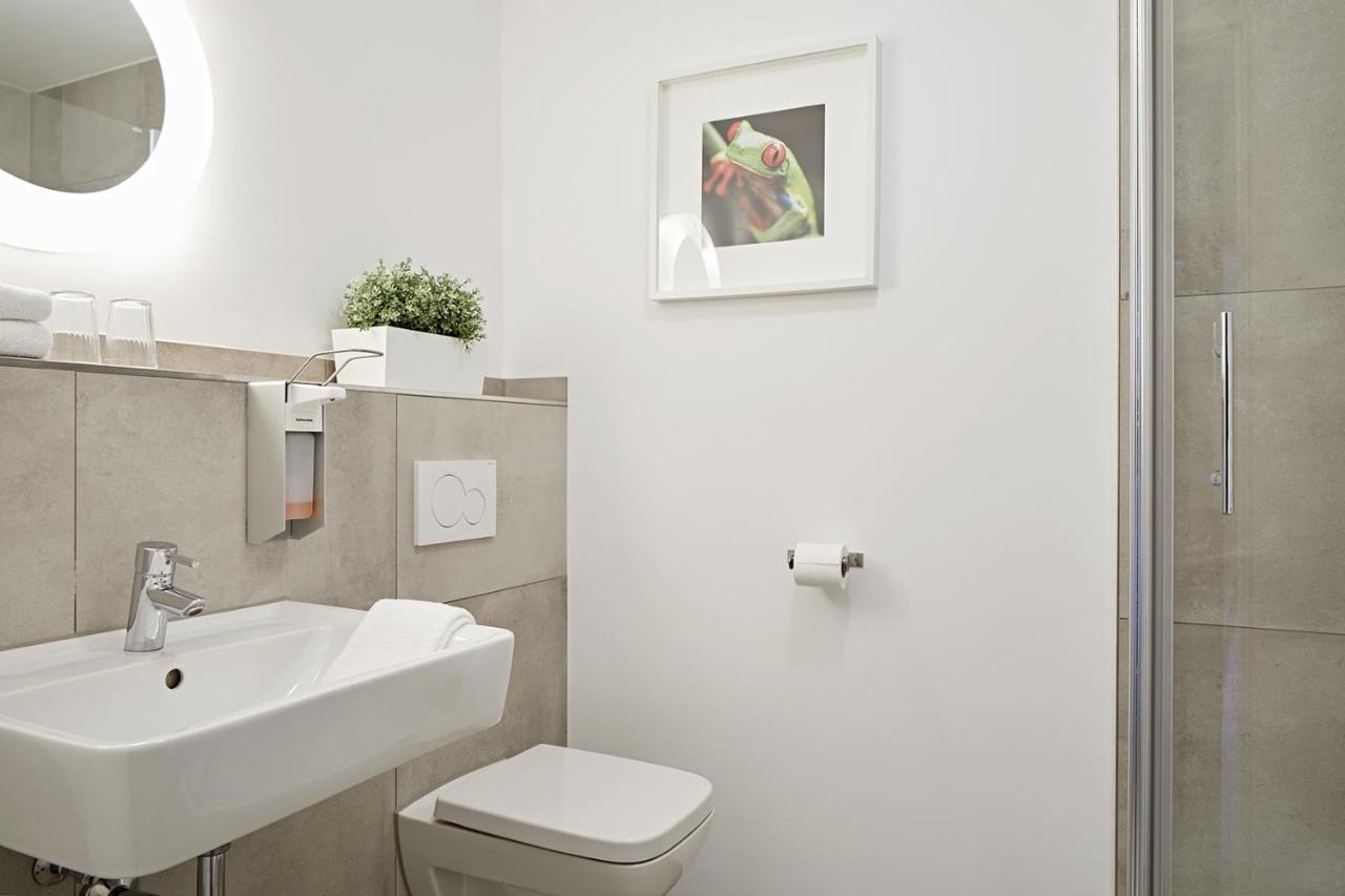 Nonstop Hotel Augsburg - Ubernacht - Hostelhotelhome Eksteriør bilde