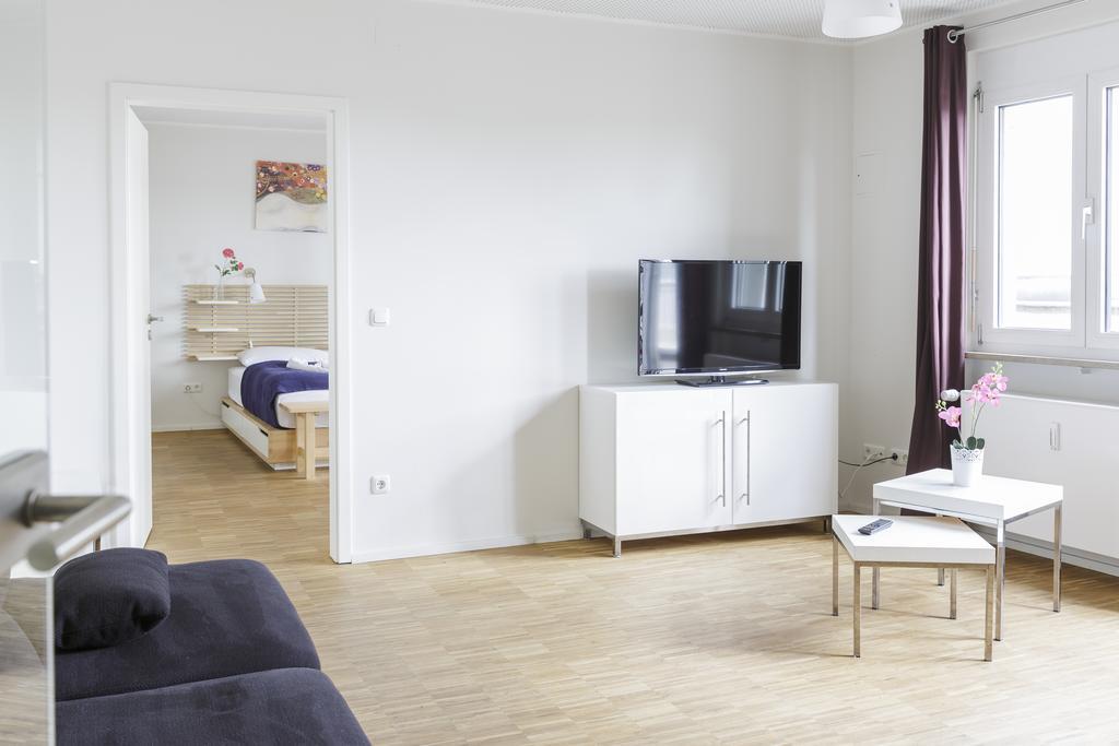 Nonstop Hotel Augsburg - Ubernacht - Hostelhotelhome Eksteriør bilde