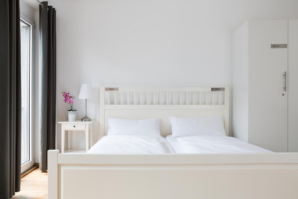 Nonstop Hotel Augsburg - Ubernacht - Hostelhotelhome Eksteriør bilde