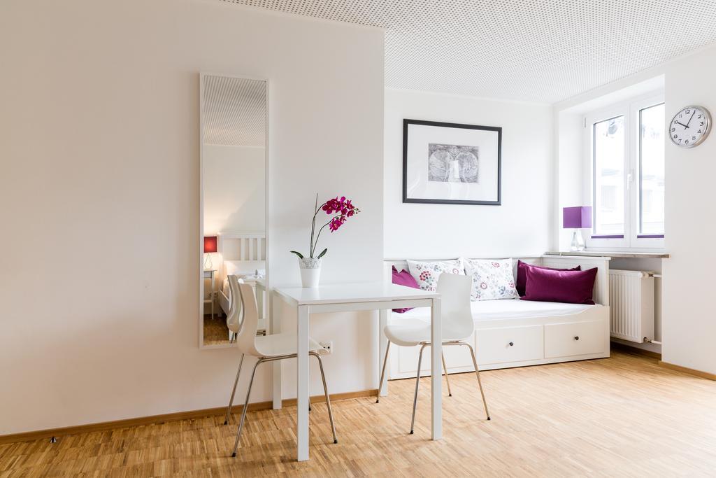 Nonstop Hotel Augsburg - Ubernacht - Hostelhotelhome Eksteriør bilde