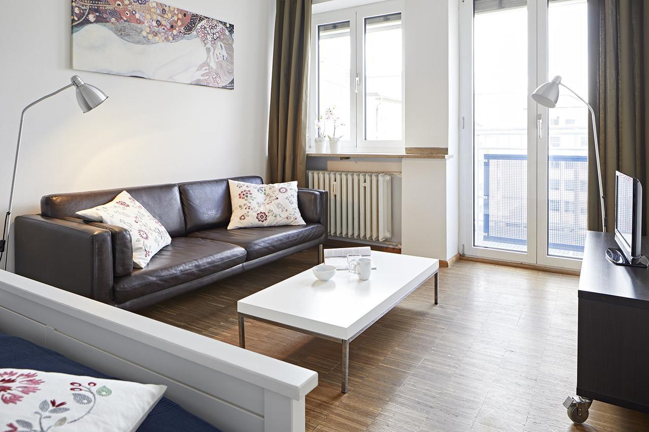 Nonstop Hotel Augsburg - Ubernacht - Hostelhotelhome Eksteriør bilde